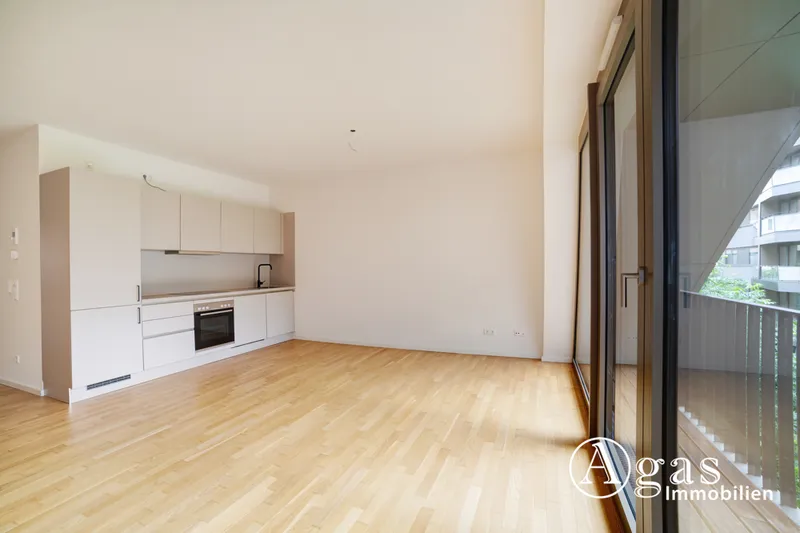 Perfekt geschnittene 3 Zimmer Wohnung mit ca. 87m², EBK und Balkon ins Grüne direkt in Mitte! — photo 1
